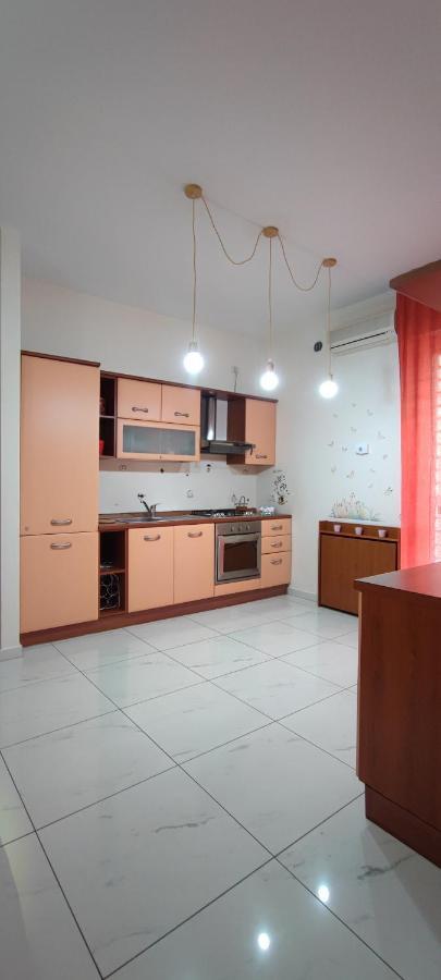 Mariposa Guest House Bari Bagian luar foto