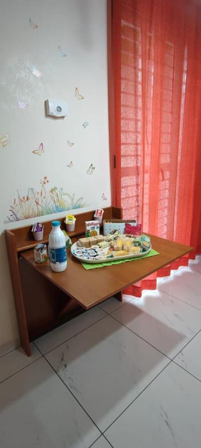 Mariposa Guest House Bari Bagian luar foto